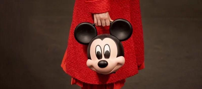 Gucci推出迪士尼合作款包包，画风不忍直视