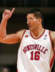 中国骄傲之星：执著于NBA的巴特尔