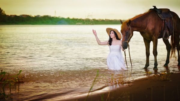 《未婚夫资助的贫困生抢我包后，我当场退婚》by安生(宋清禾谢深)免费阅读完整资源