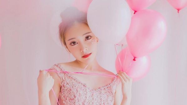 重生后，我亲手摔碎了国宝魏哲陈汐未删节在线阅读