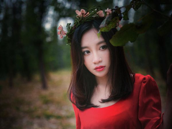 主角叫傅婉霜风芷的小说 诱吻江风全文目录