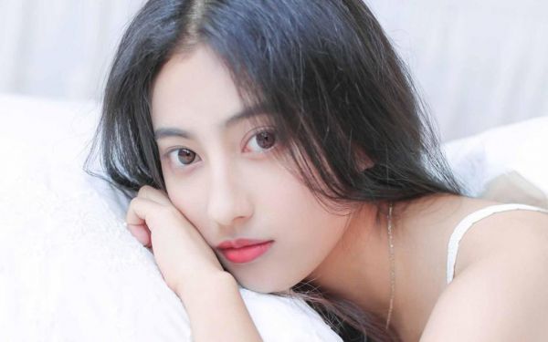 未婚妻男秘书摔坏绝密仪器，我直接退婚小说免费阅读 蒋晚欣陈鸣绯叶叶最新章节