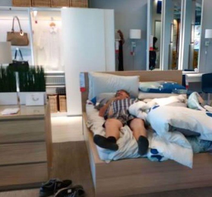 爆笑：逛街的时候，你的男朋友是不是这样？
