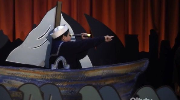 《摩登家庭》S2E19：“淡定”用英语怎么说？