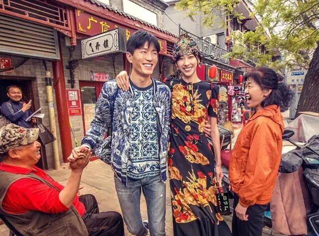 杜嘉班纳这组广告，为什么惹怒了中国人？