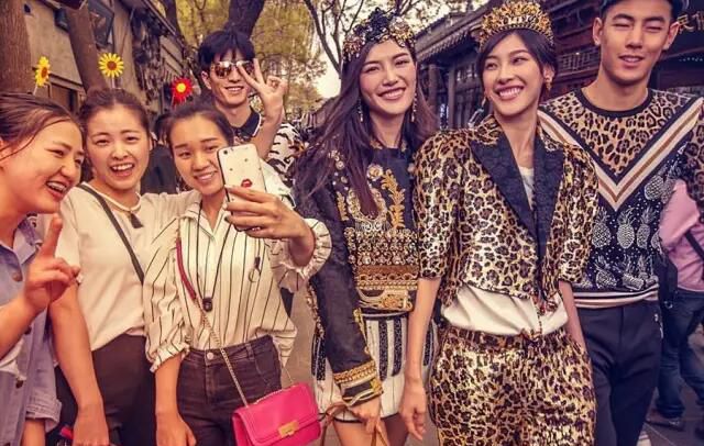 杜嘉班纳这组广告，为什么惹怒了中国人？