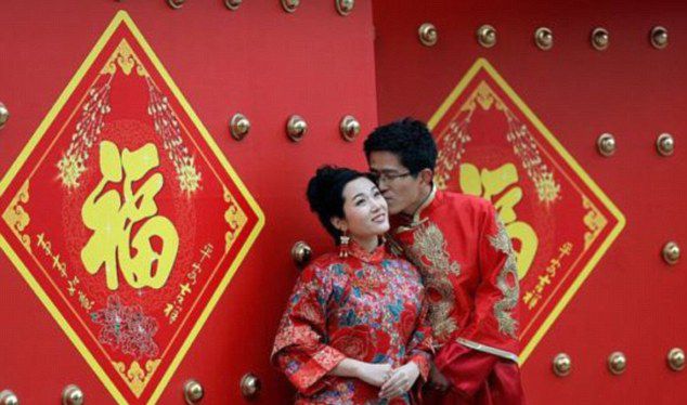 外媒看中国：越来越普涨的中国婚礼，心累！