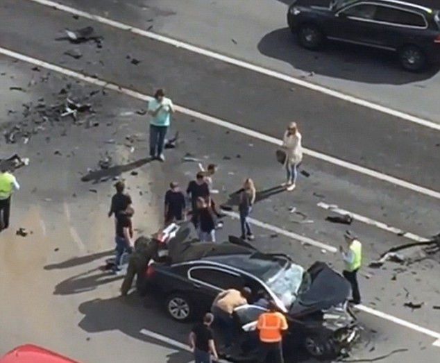普京专车出车祸司机当场死亡 为普京捏一把汗