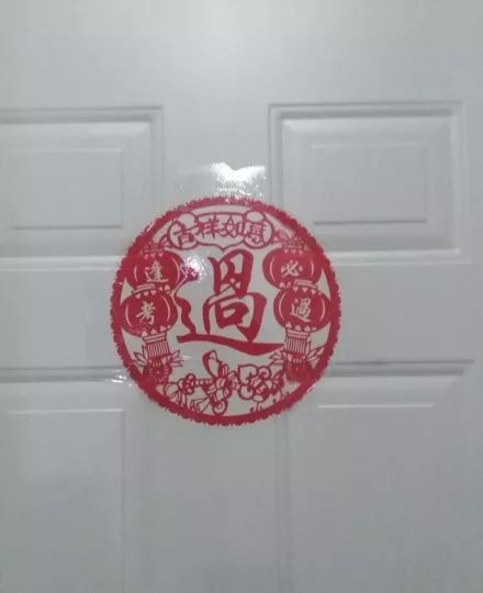大学生晒“奇葩”对联！最后一个是想笑死我继承我的期末成绩单吗