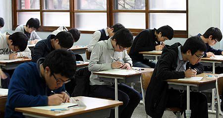 如何应对大学第一考？
