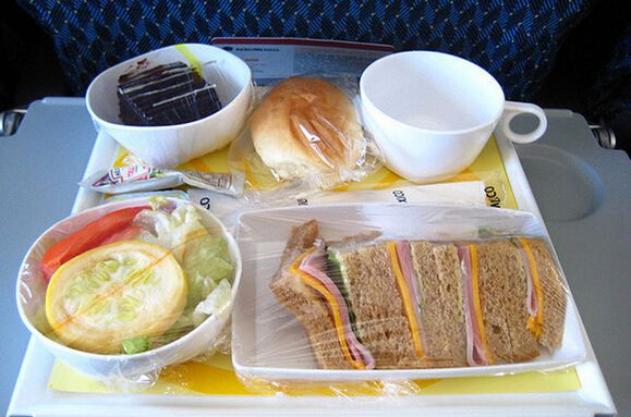 Yum!世界各地航空公司的飞机餐