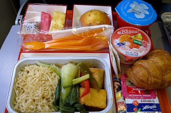 Yum!世界各地航空公司的飞机餐