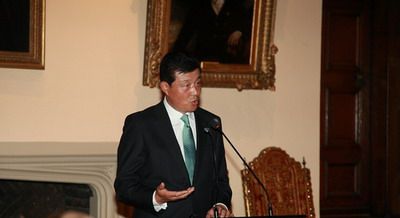 刘晓明大使在英国伊顿公学的演讲
