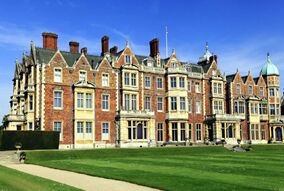 英女王庄园变汽车影院