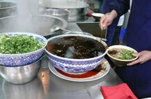 在外地吃到家乡美食，容易种草还是踩雷？