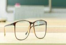 复课后应坚持"户外120分钟"原则预防学生近视