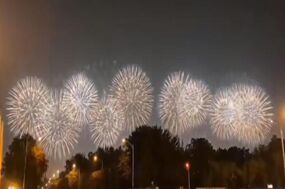 庆祝新中国成立70周年,群众游行和联欢活动抢鲜知