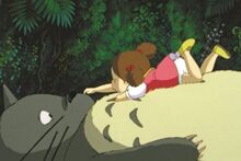 《龙猫》今日国内上映 中国版海报“暗藏玄机”