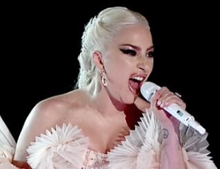 Ladygaga取消巡演，原因是身体太差？