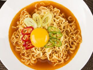 中国的方便面销量下降？原因你绝对猜不到！