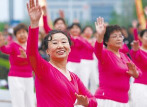 广场舞跳出千亿市场规模 中国大妈演绎美好新生活
