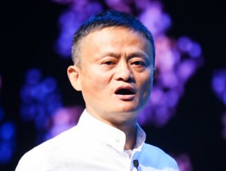 京东和阿里巴巴恶战打响！奢侈品之争谁能赢？