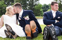 夫妻加好友“三人婚纱照”主角走红