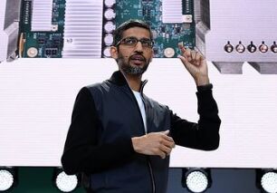 为了挤兑苹果的Siri，谷歌推出自己的AI助手